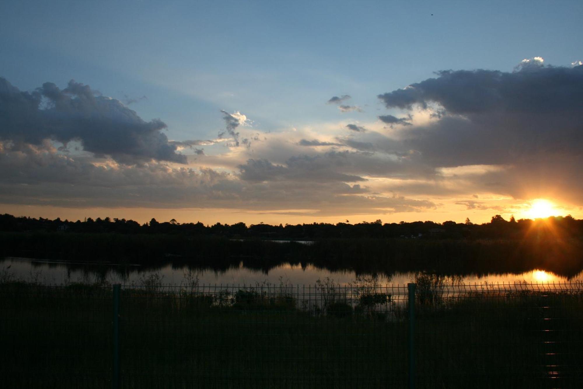 Africa Paradise - Or Tambo Airport Boutique Hotel Benoni Luaran gambar