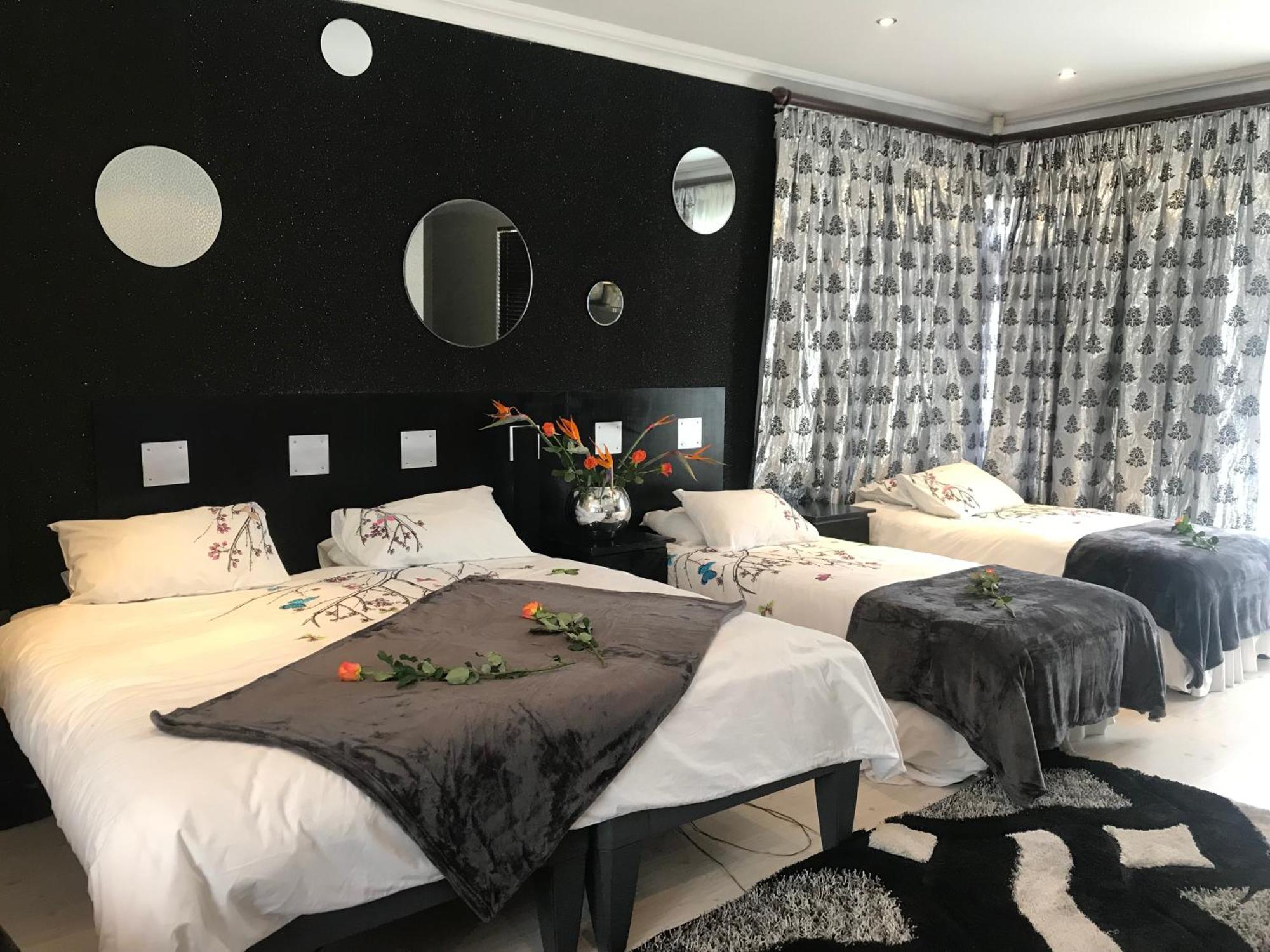 Africa Paradise - Or Tambo Airport Boutique Hotel Benoni Bilik gambar