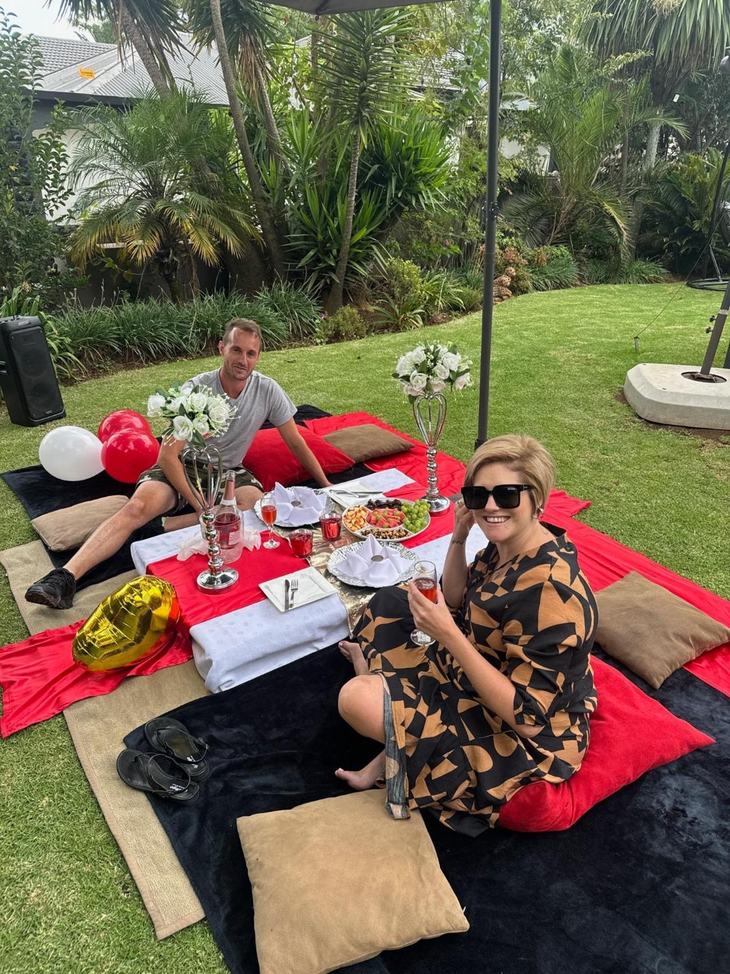 Africa Paradise - Or Tambo Airport Boutique Hotel Benoni Luaran gambar